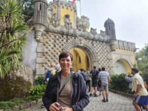 Jodi in front of Pena Palace
